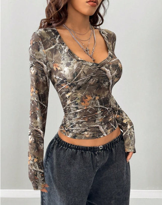 Damen Camouflage Langarmshirt mit V-Ausschnitt und modernen Details R&B