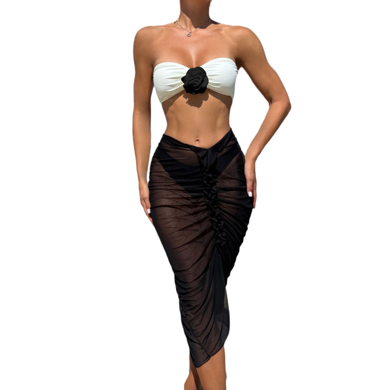 Damen Bikini-Set mit schicker Röschenapplikation und raffiniertem Wickelrock R&B