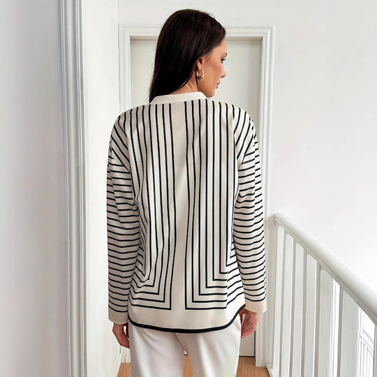 Damen Hemdbluse mit eleganter Knopfleiste und vertikalen Streifen R&B