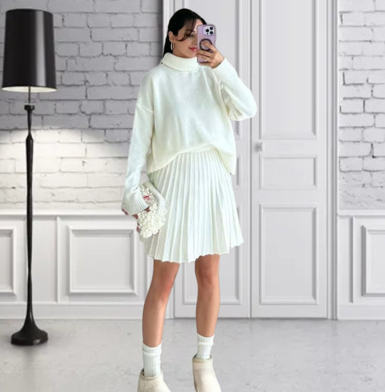 Damen Oversized Strickpullover mit hochwertiger Rippstruktur und passendem Minirock R&B