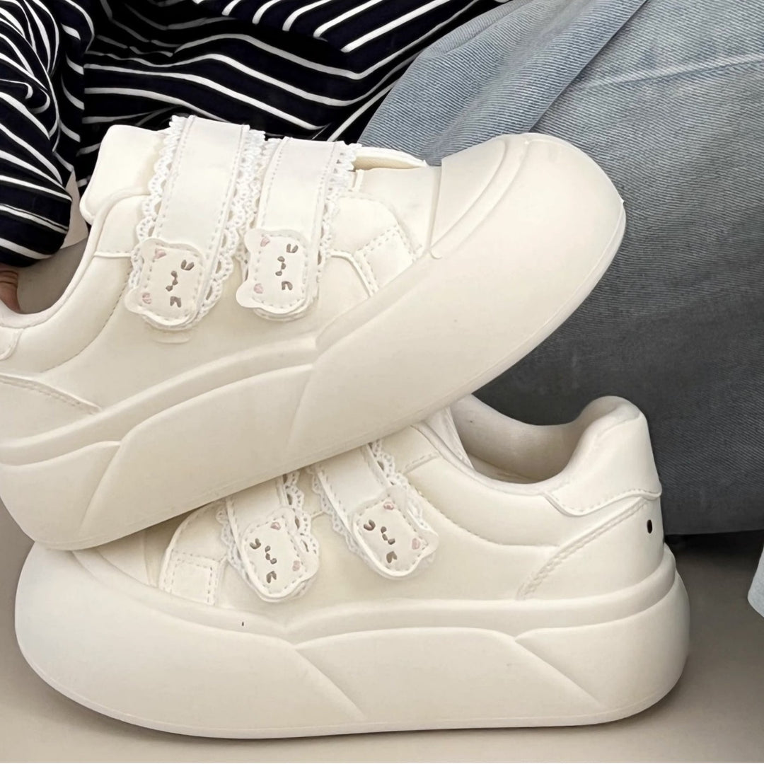 Damen Sneaker mit verstellbaren Klettverschlussriemen und komfortabler Sohle R&B