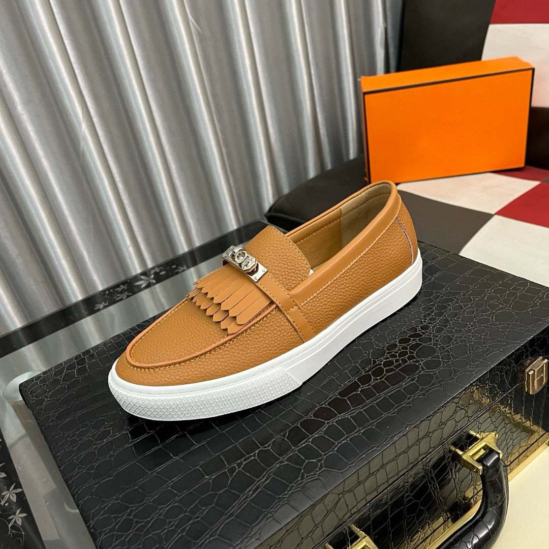 Damen Mokassins mit eleganter Ledernarbung und modischem Zierdetail R&B