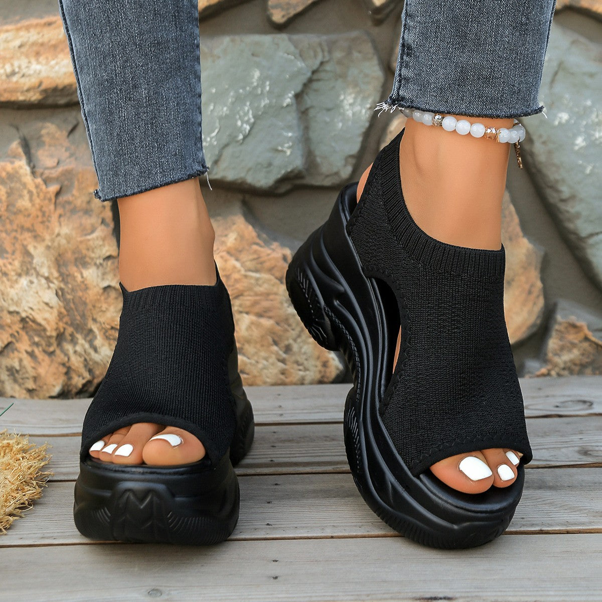 Damen Wellness-Sandalen mit atmungsaktivem Strickoberteil und rutschfester Sohle R&B