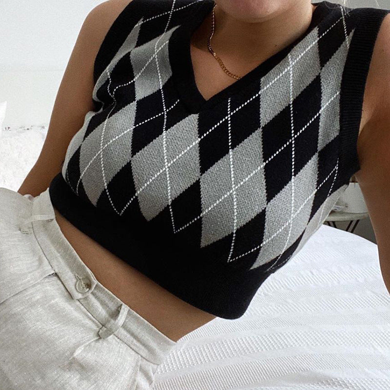 Damen cropped Stricktop mit modernem Rautenmuster R&B