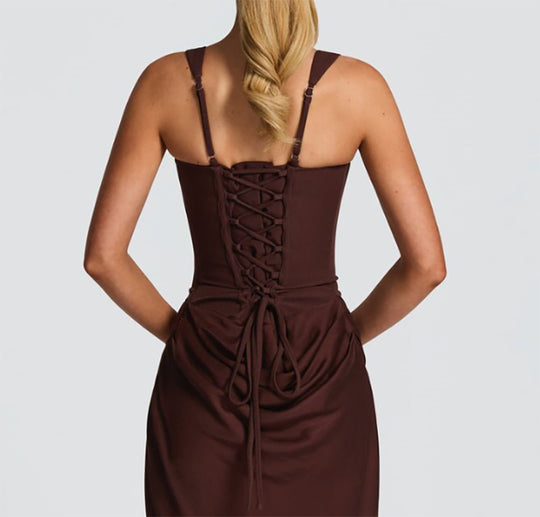 Damen Elegantes Maxikleid mit figurformendem Schnitt und zarten Drapierungen R&B