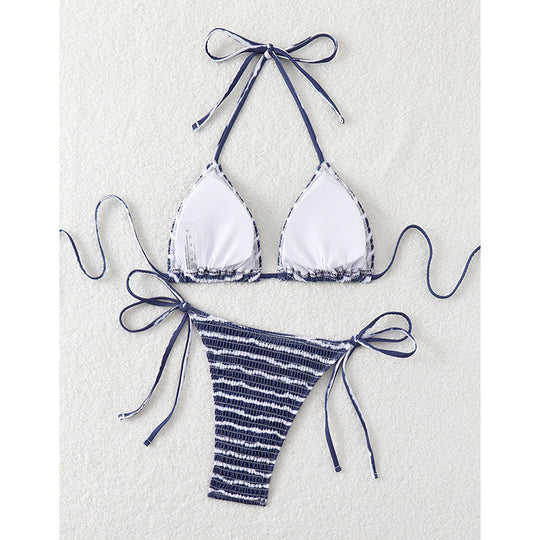 Damen Triangel-Bikini mit feinem Streifenmuster und raffinierten Bindebändern R&B