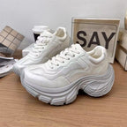 Damen Chunky Sneakers mit modischem Obermaterial und stabiler Sohlenkonstruktion R&B