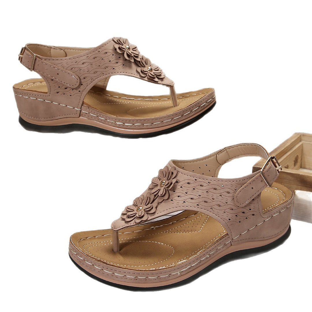 Damen elegante Sandalen mit floralem Lochdesign und komfortabler Sohle R&B