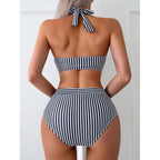 Damen Triangel-Bikini mit stilvollem Wickeldetail und trendigem Streifenmuster R&B