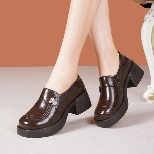Damen Elegante Mokassins mit komfortablem Blockabsatz und glänzendem Schmuckdetail R&B