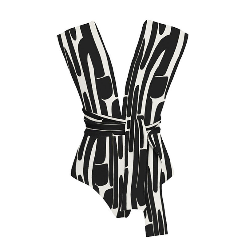 Damen Trendiger Cut-Out Badeanzug mit breiten Trägern und Bindegürtel R&B