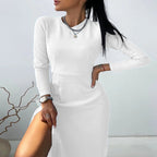 Damen Strickkleid mit Knopfdetails und eng anliegendem Oberteil R&B