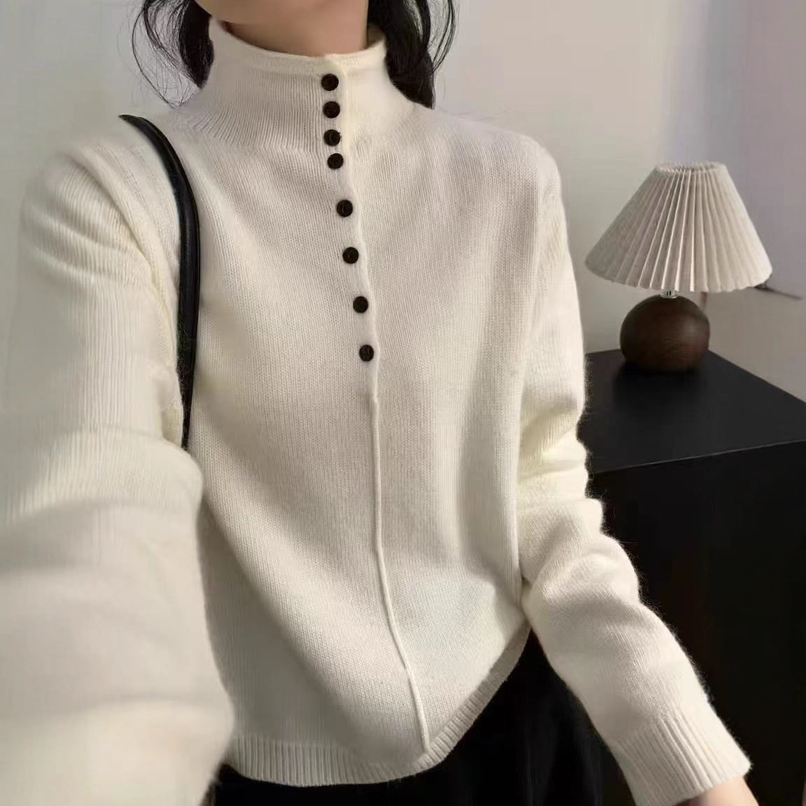Damen Hochgeschlossener Strickpullover mit Knopfdetails