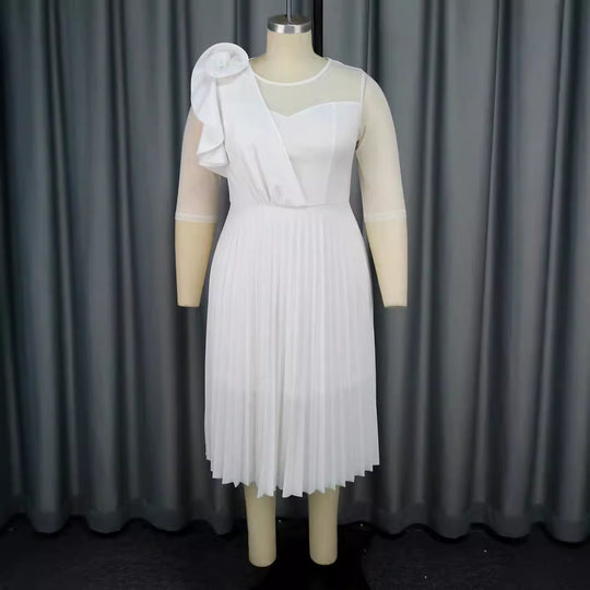 Damen elegantes Plissee-Kleid mit asymmetrischem Design und floralen Akzent R&B