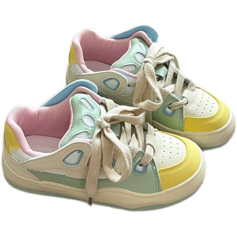Damen Sportliche Sneakers mit innovativen Farbakzenten und atmungsaktiven Elementen R&B