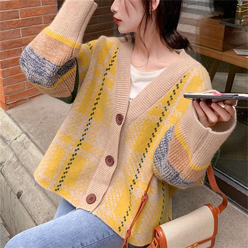 Damen Grobstrick-Cardigan mit buntem Karomuster und großen Holzknöpfen R&B