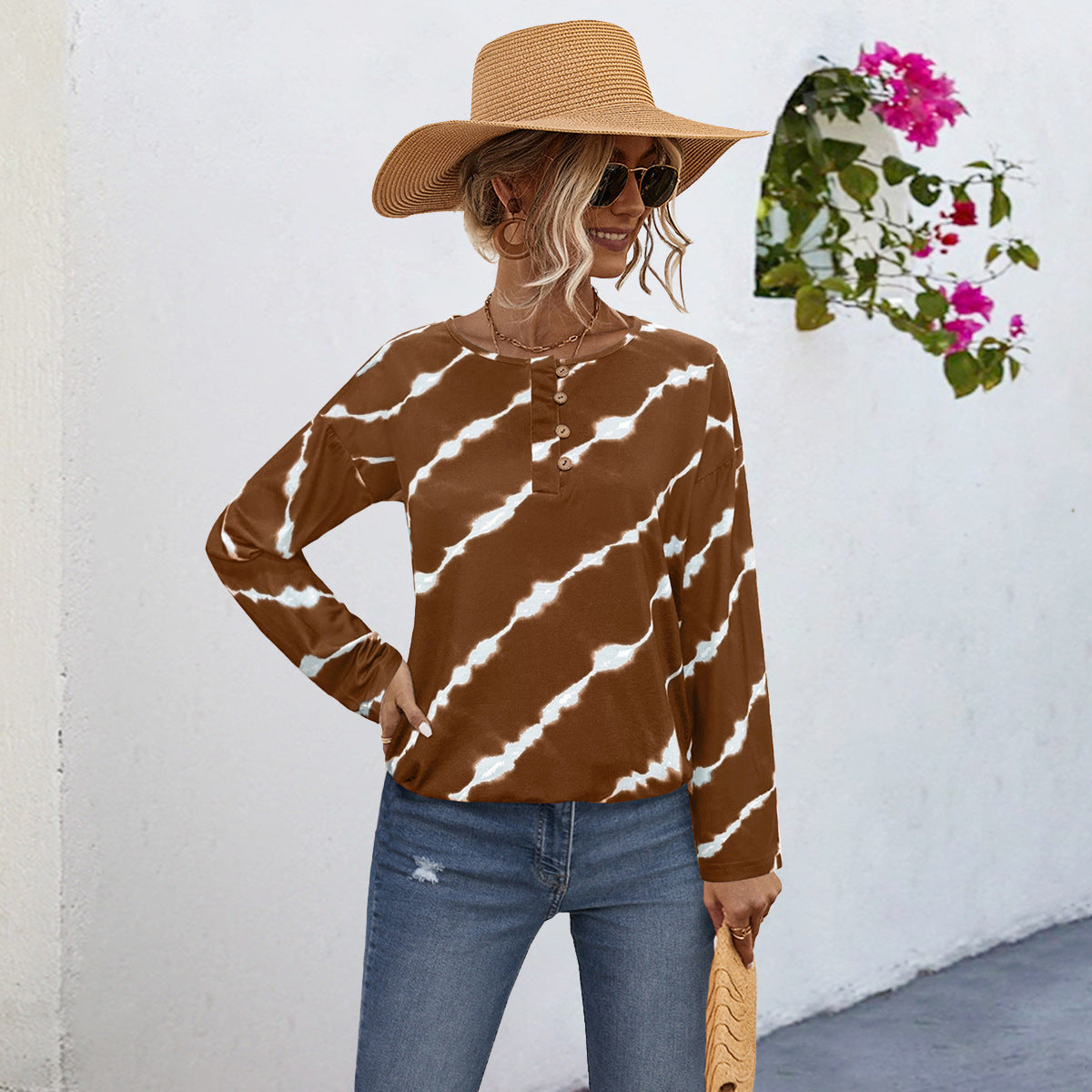 Damen Langarmshirt mit dekorativem Knopfleisten-Design und modernem Batikmuster R&B