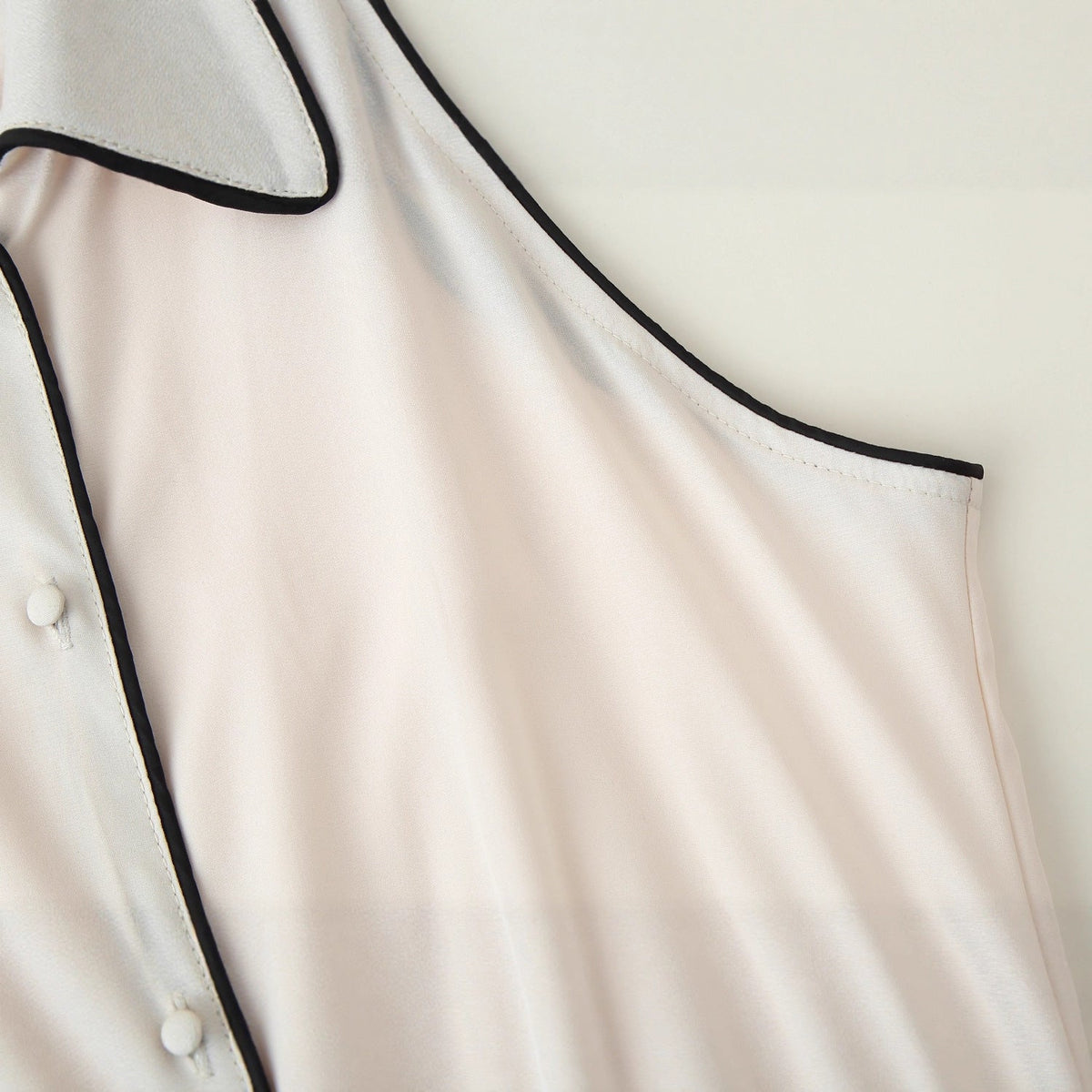 Damen Maxikleid mit elegantem Kragen und feinem Knopfdesign R&B
