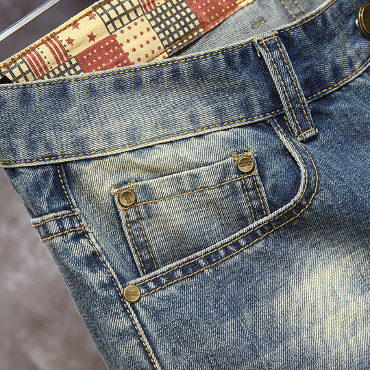 Herren Destroyed Denim-Shorts mit stylischen Rissen und Vintage-Details R&B