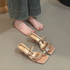 Damen elegante Riemchen-Sandalen mit funkelndem Akzent und komfortablem Absatz R&B