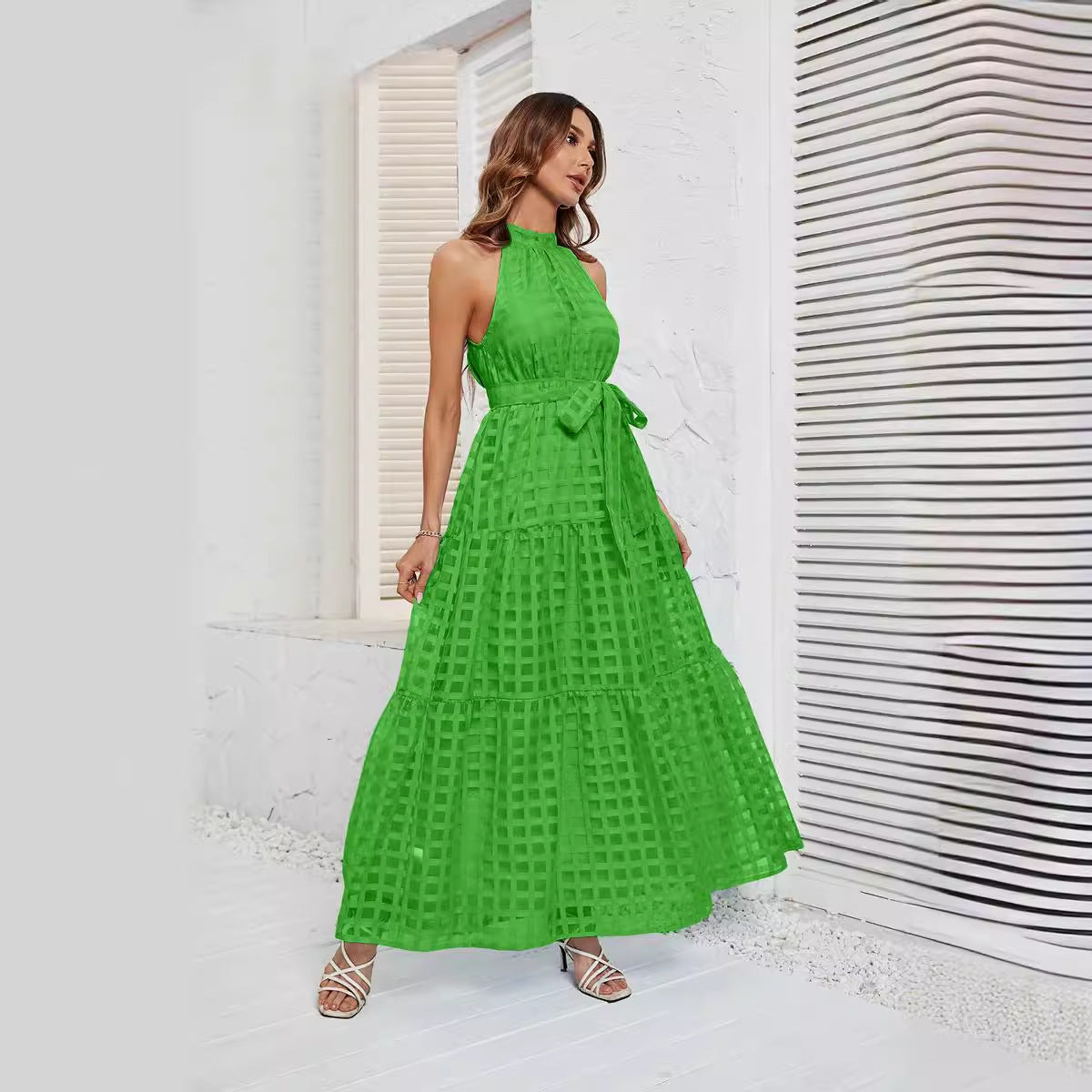 Damen Maxikleid mit elegantem Halterneck und luftigen Rüschen R&B