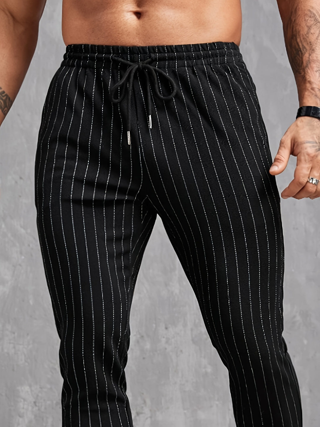 Herren moderne Lounge-Hose mit elastischem Bund und dekorativen Streifen R&B