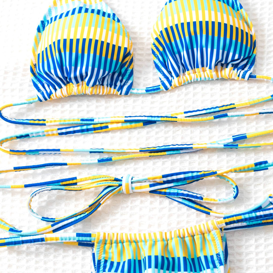 Damen Bandeau-Bikini mit modischen Streifen und anpassbaren Trägersystem R&B