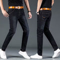 Herren Slim Fit Jeans mit flexiblem Bund und modernen Details