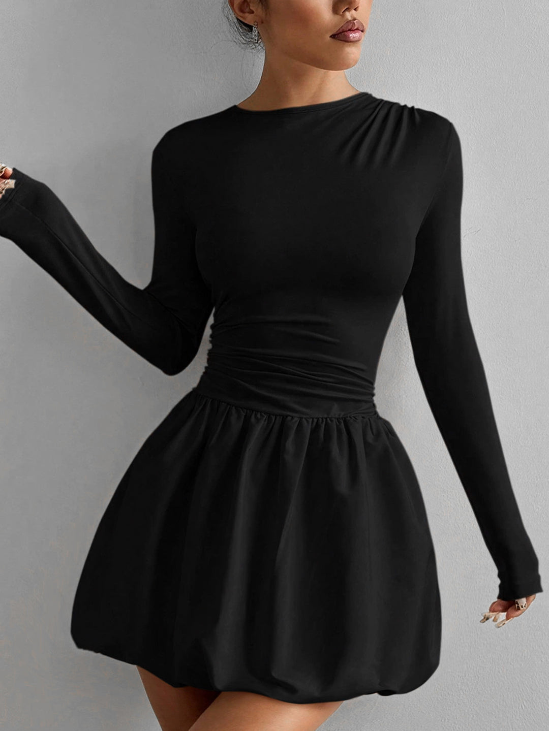 Damen Figurumspielendes Kleid mit langen Ärmeln und gerafftem Saum R&B