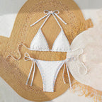 Damen Triangel-Bikini mit verstellbaren BindR&Bändern und raffinierter Textur R&B
