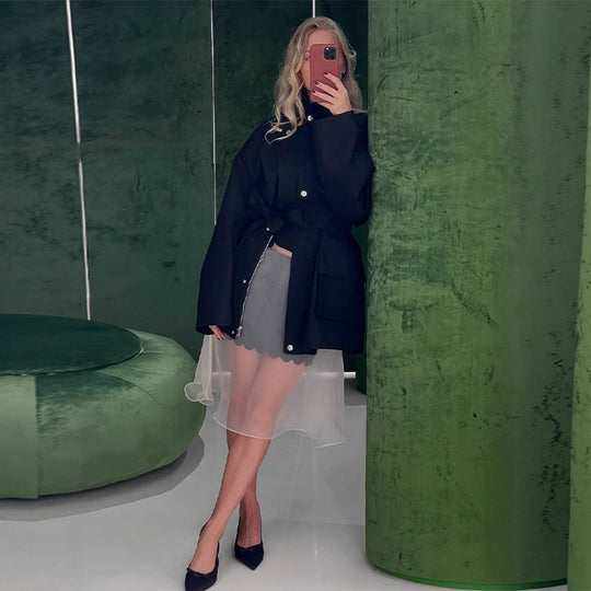 Damen Langer Trenchcoat mit breitem Kragen und taillierbarem Gürtel R&B