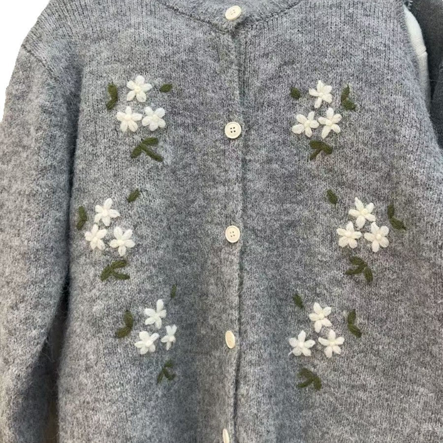 Damen gestrickter Cardigan mit floralen Stickereien R&B