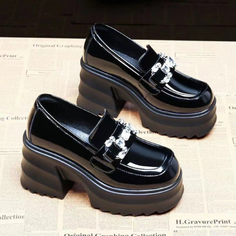 Damen Modische Plateau-Schuhe mit elegantem Kettenakzent R&B
