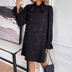 Damen elegantes Kleid mit Schleifenkragen und Pünktchen-Applikationen R&B
