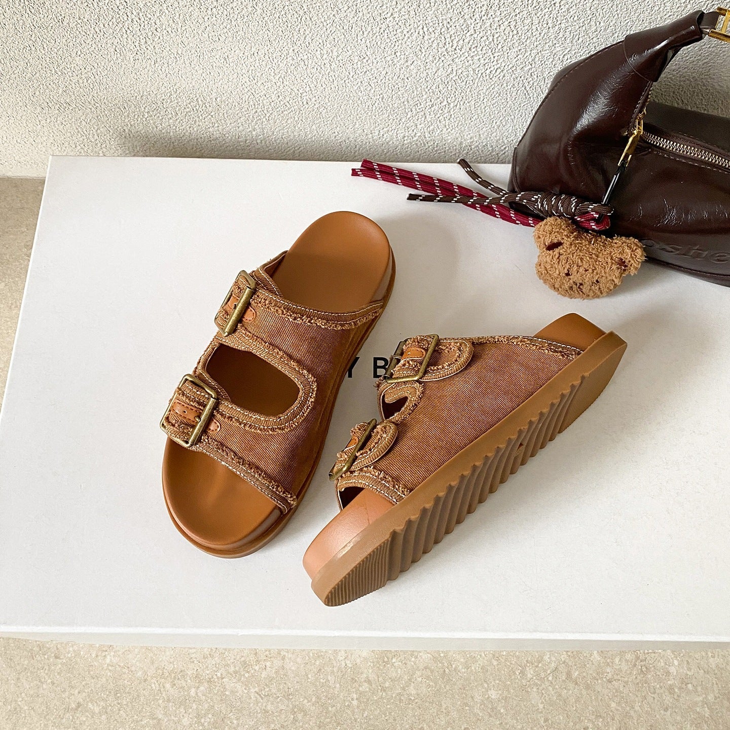 Damen Komfortable Sandalen mit doppeltem Schnallenverschluss
