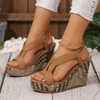 Damen Wedge-Sandalen mit geflochtener Oberfläche und komfortabler Fußbettung R&B