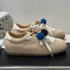 Damen Sportliche Sneaker mit dekorativen Pompons und flexiblem Schnürsystem R&B