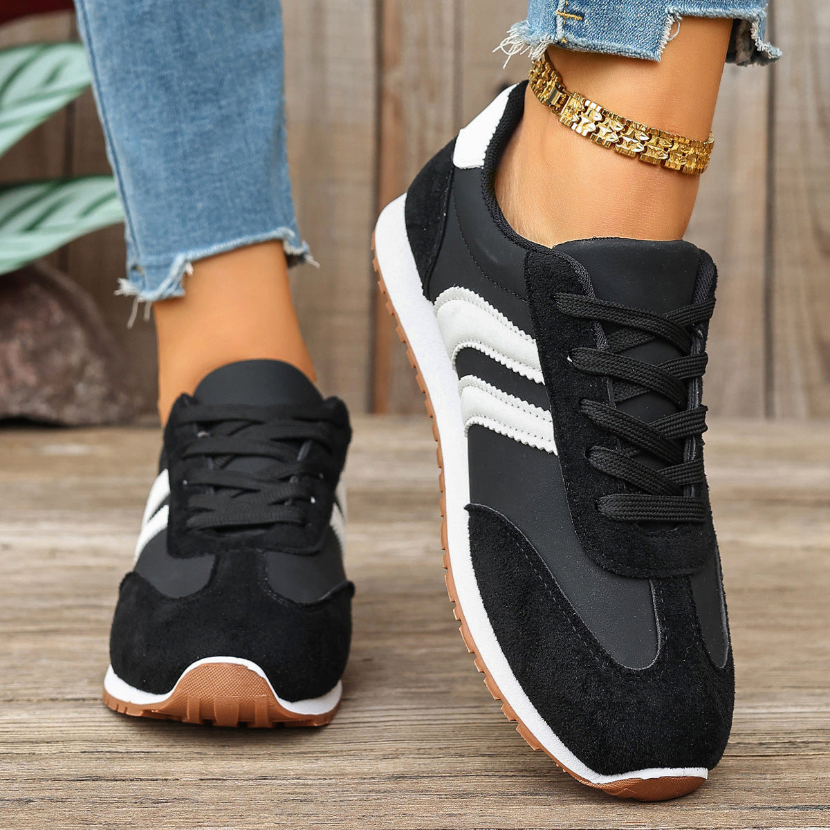 Damen Sportliche Sneakers mit atmungsaktiver Mesh-Oberfläche und klassisch-modernem Design R&B