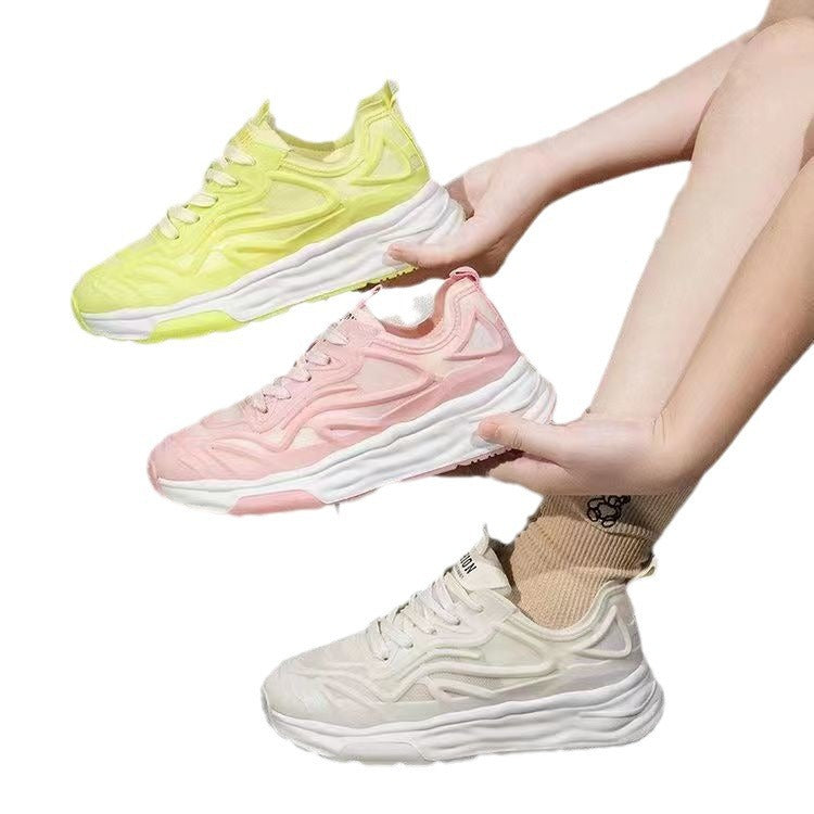 Damen Sportliche Sneaker mit atmungsaktiver Netzstruktur und dämpfender Sohle R&B