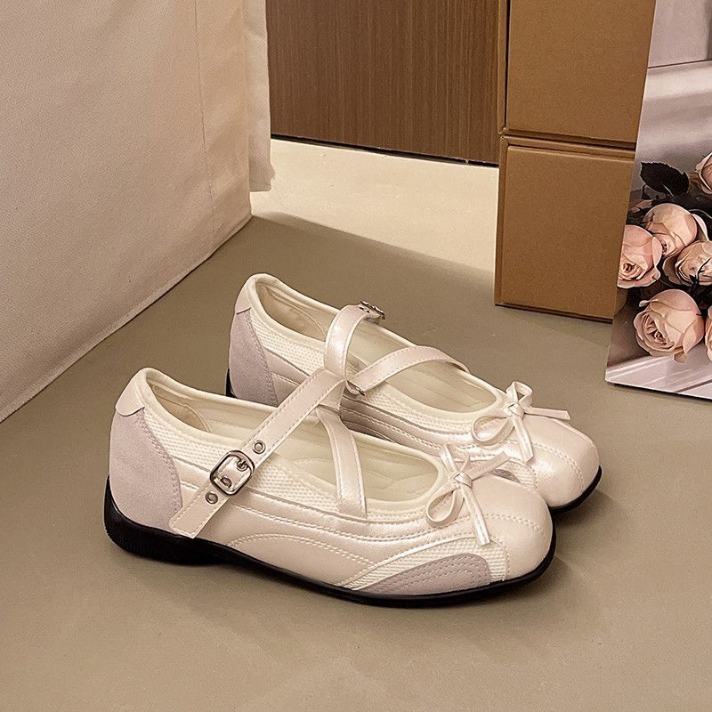Damen Komfortable Ballerinas mit dekorativem Riemchen R&B