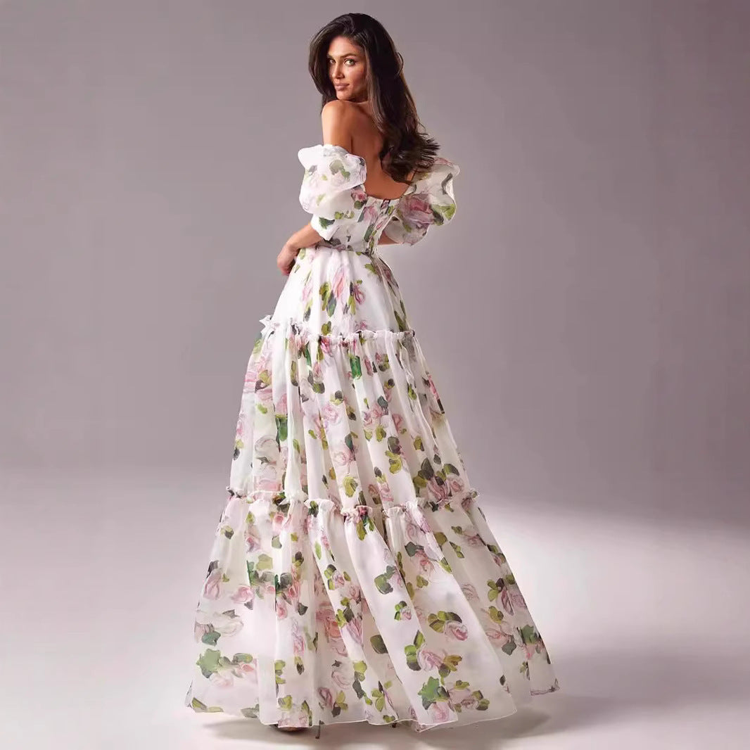 Damen Elegantes Maxikleid mit schulterfreien Rüschenärmeln und floralen Akzenten EB