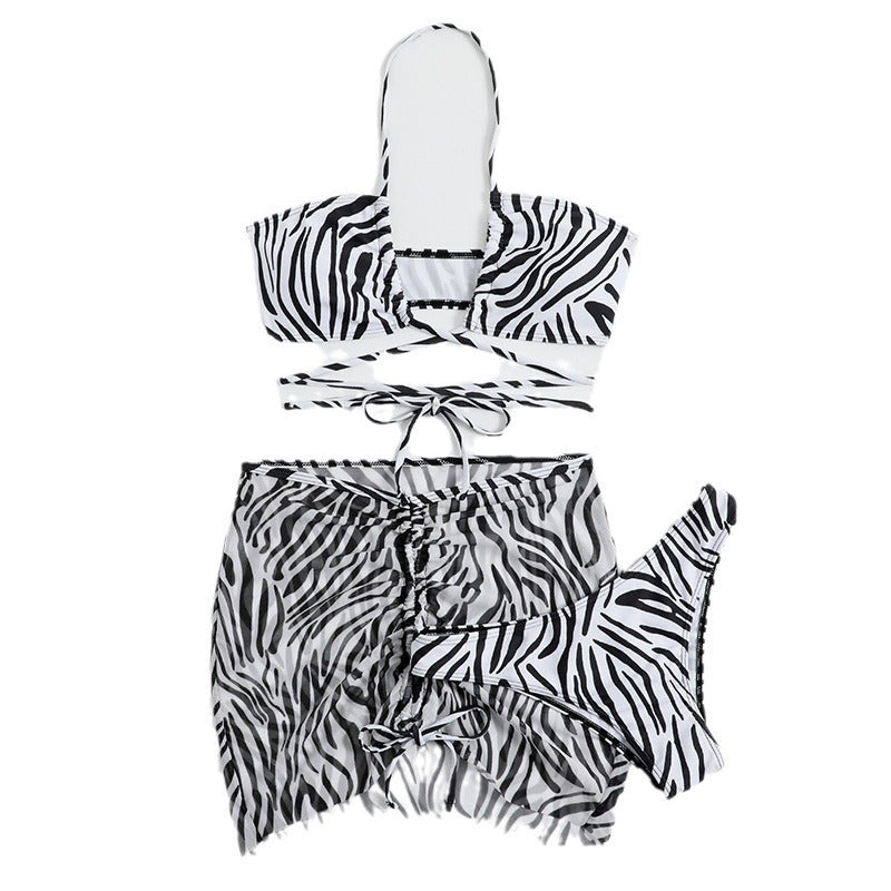Damen Triangel-Bikini-Set mit transparentem Wickelrock und animalischem Muster R&B