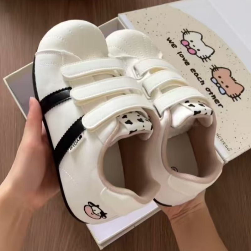 Damen Kindersportschuhe mit verstellbaren Klettverschlüssen und verspieltem Design R&B