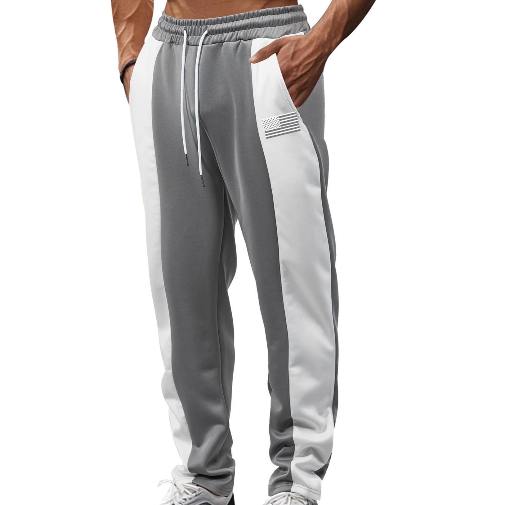 Herren nan sportive Trackpants mit seitlichen Kontrastbahnen elastischem Bund Kordelzug und Hirschstickerei R&B
