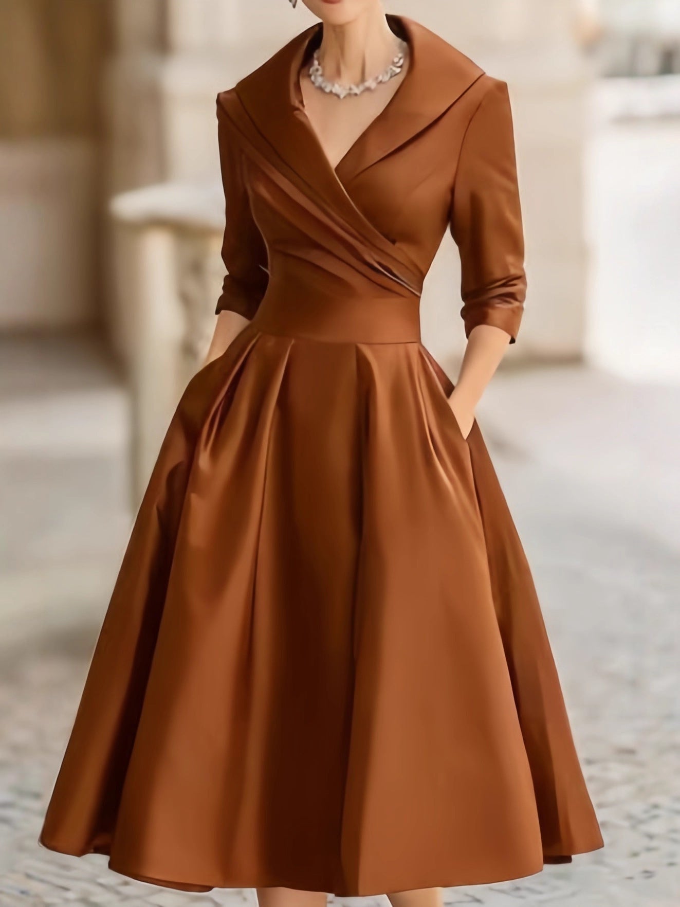 Damen nan elegantes Midikleid mit Wickeloberteil, Dreiviertelärmeln und Eingrifftaschen R&B