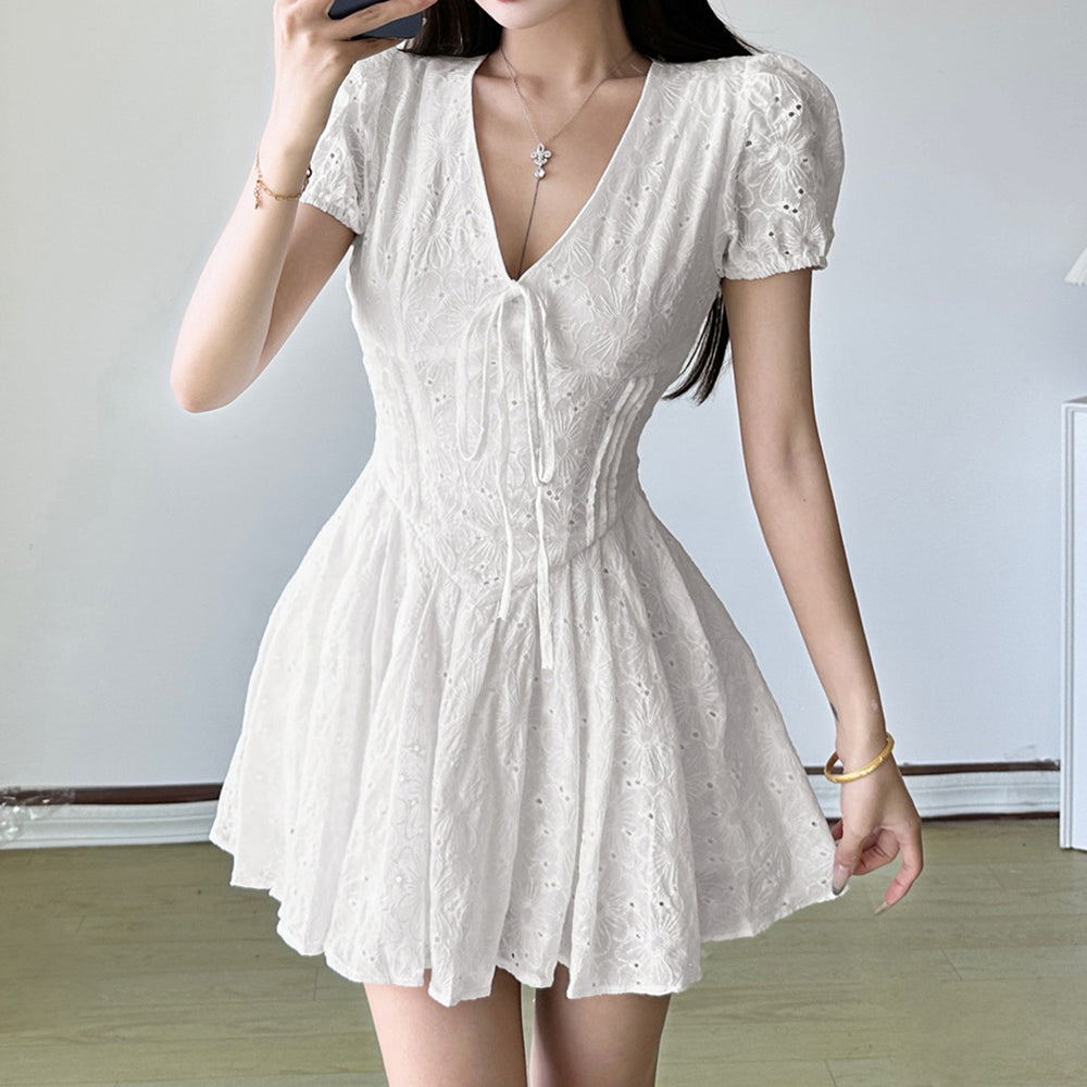 Damen Kurzärmeliges Sommerkleid mit raffinierten Rüschendetails und Bindeband R&B