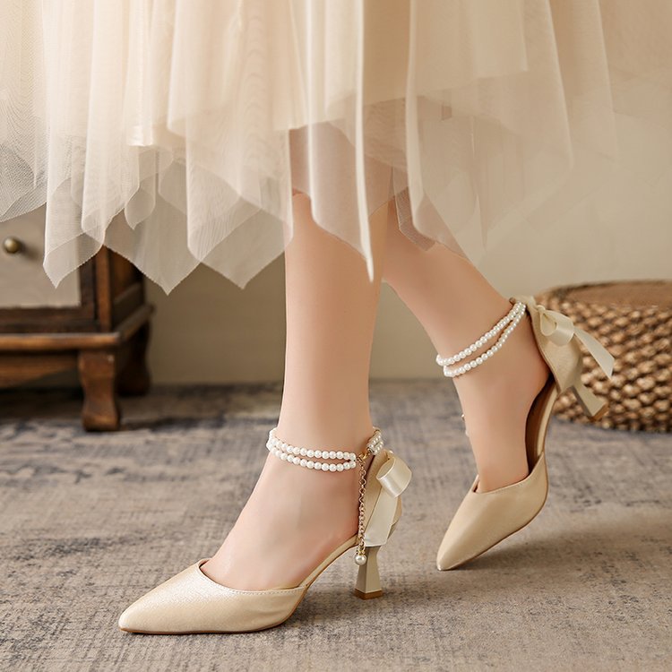 Damen elegante Pumps mit funkelndem Perlenakzent R&B