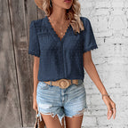 Damen Bluse mit zarten Spitzenakzenten und modernem V-Ausschnitt R&B