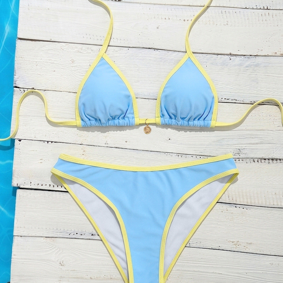 Damen Triangel-Bikini mit eleganten Kontrastdetails R&B