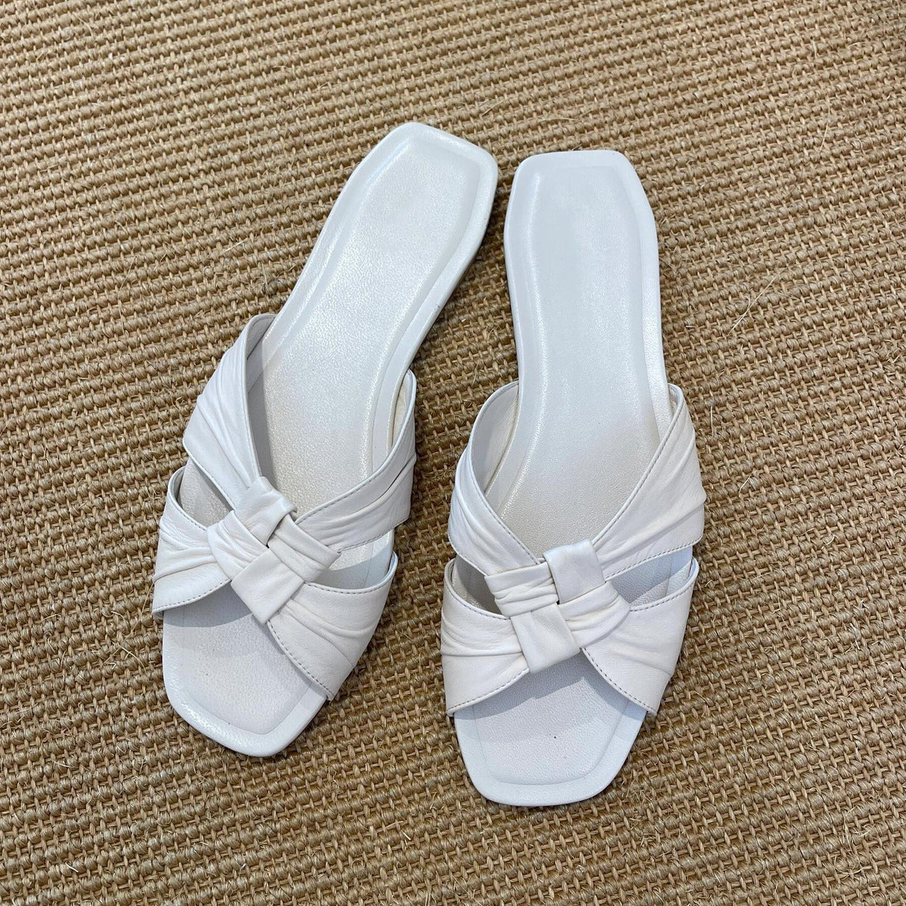 Damen modische Riemensandalen mit elegante Knotenakzent und komfortabler Innensohle R&B